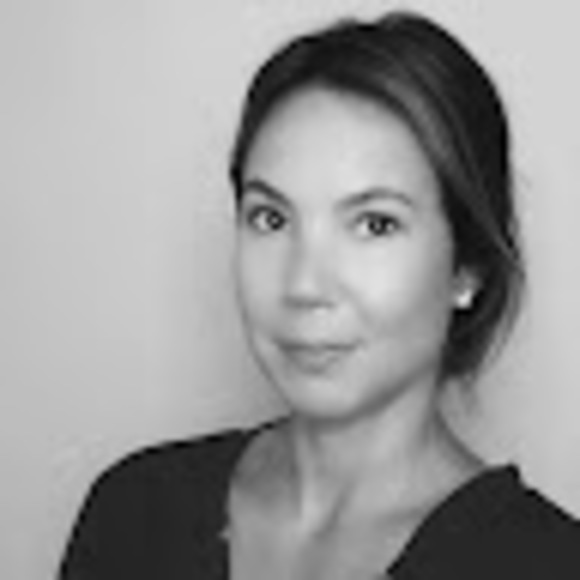 Meet your Posher, Claudia - Picture 1 of 1